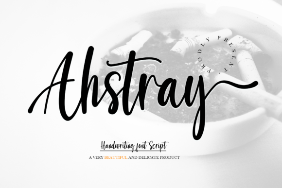 Ahstray: A Delicate Script Font